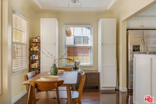 3827 Olmsted Avenue, Los Angeles, CA 90008