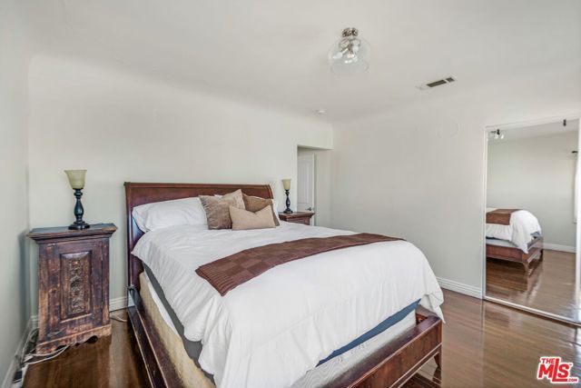 3827 Olmsted Avenue, Los Angeles, CA 90008