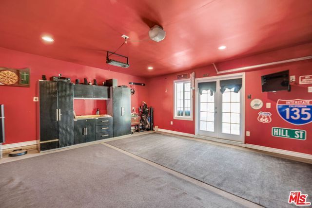 3827 Olmsted Avenue, Los Angeles, CA 90008