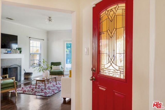3827 Olmsted Avenue, Los Angeles, CA 90008