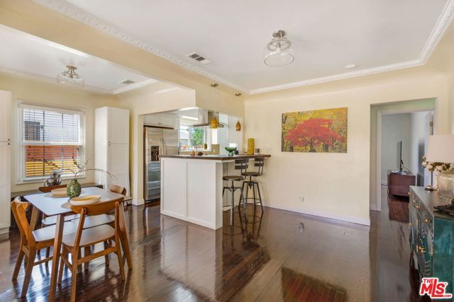 3827 Olmsted Avenue, Los Angeles, CA 90008