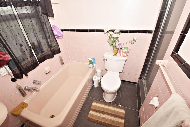 89-36 218th Place, Queens Village, NY 11427