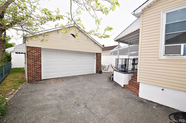 89-36 218th Place, Queens Village, NY 11427