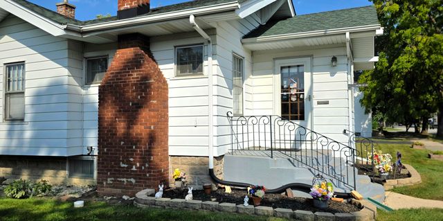 3438 Monroe Street, Lansing, IL 60438