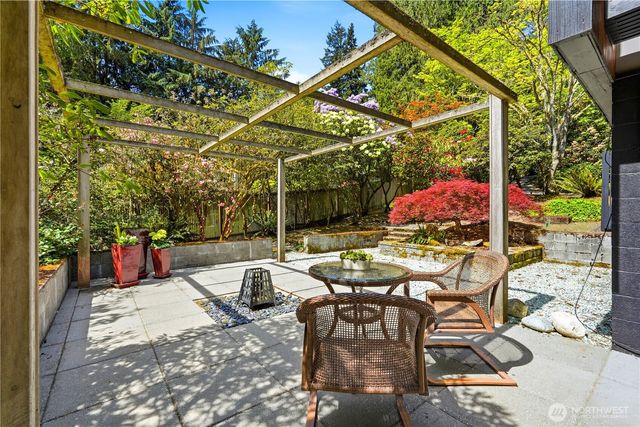 17200 10th Avenue NW, Shoreline, WA 98177