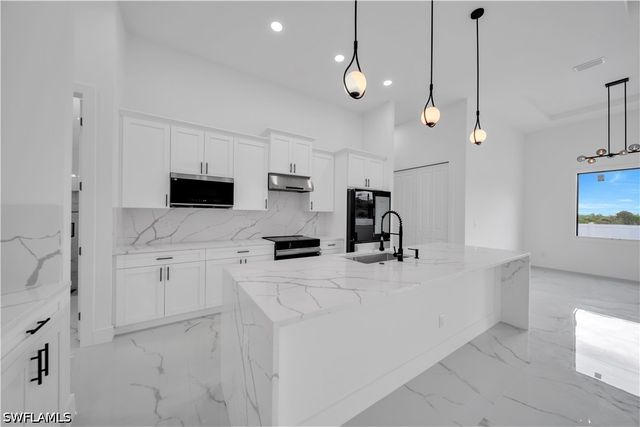 3510 NW 46th AVE, Cape Coral, FL 33993