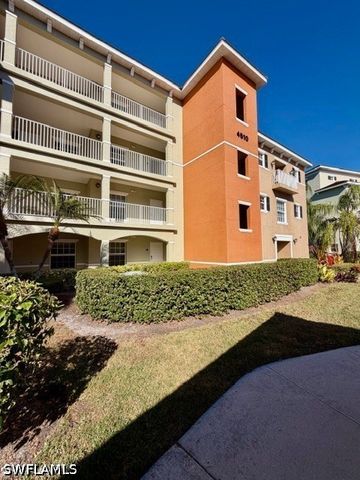 4510 Botanical Place CIR 3, Naples, FL 34112