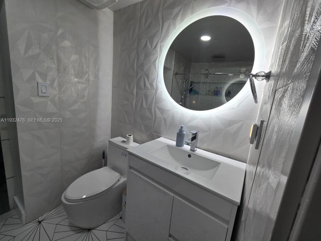 6108 SW 39th St, Miramar, FL 33023