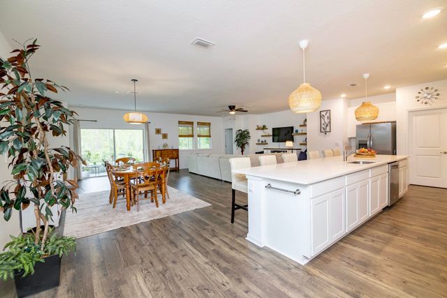 62 Reverie Dr N, Palm Coast, FL 32137