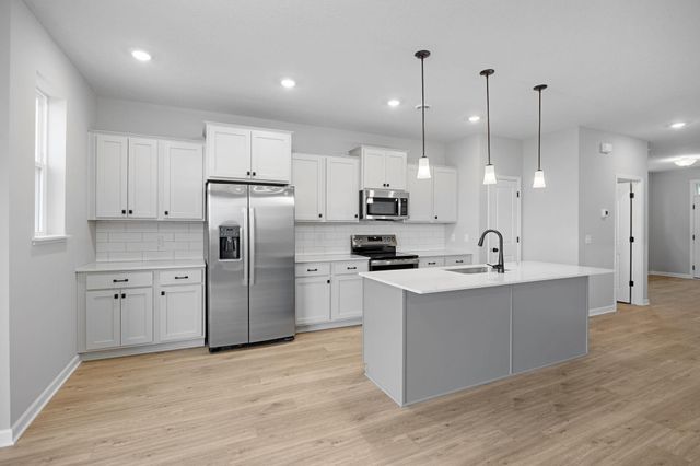 6120 157th Street N, Hugo, MN 55038