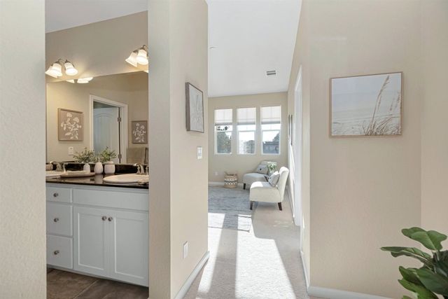 328 C St, Hayward, CA 94541