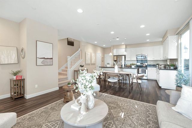 328 C St, Hayward, CA 94541