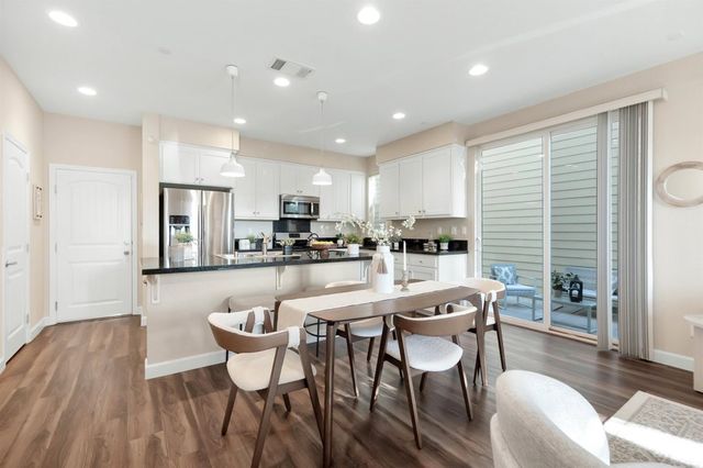 328 C St, Hayward, CA 94541