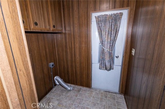 1585 W Johnston, Hemet, CA 92543