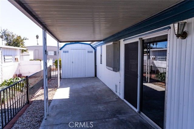 1585 W Johnston, Hemet, CA 92543