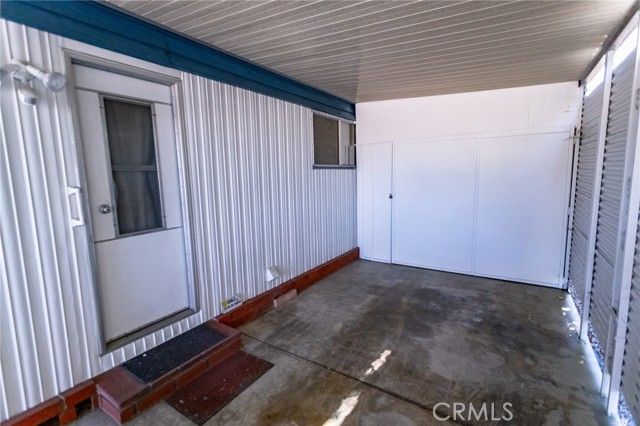 1585 W Johnston, Hemet, CA 92543