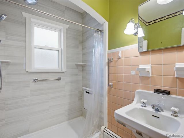 12029 Torrey Road, Fenton, MI 48430