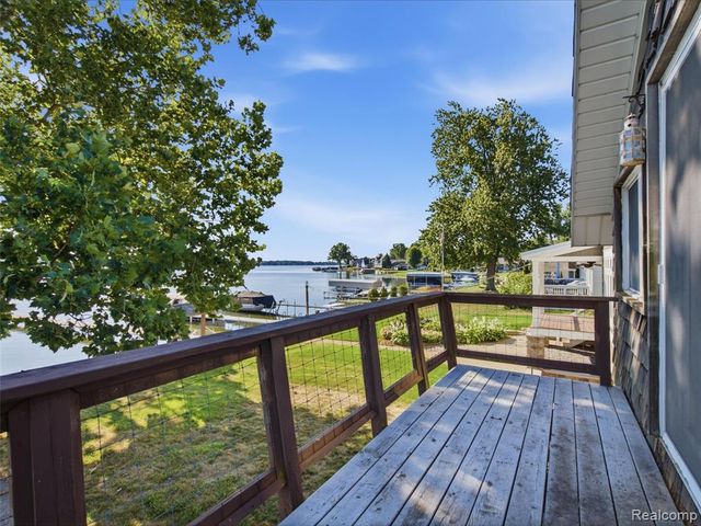 12029 Torrey Road, Fenton, MI 48430