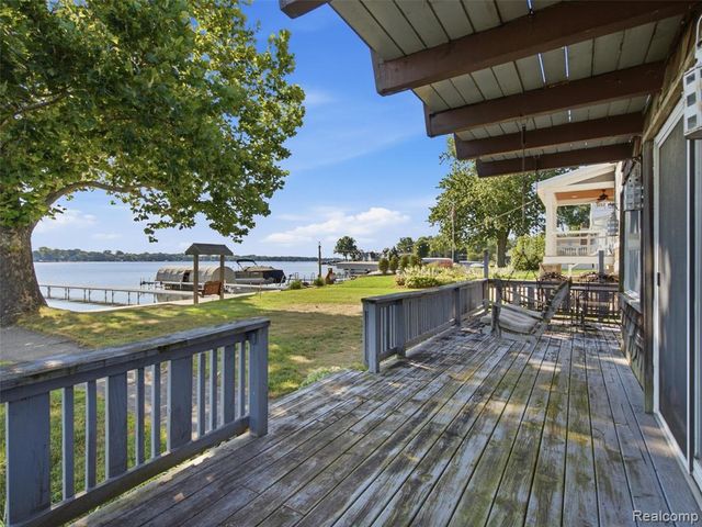 12029 Torrey Road, Fenton, MI 48430