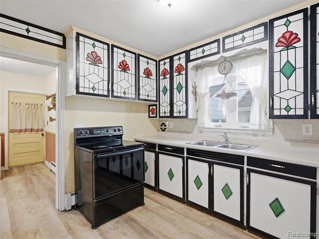 12029 Torrey Road, Fenton, MI 48430