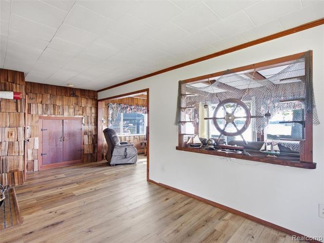 12029 Torrey Road, Fenton, MI 48430