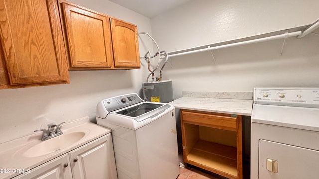 4502 W Crittenden Lane, Phoenix, AZ 85031