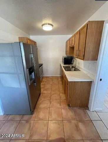 4502 W Crittenden Lane, Phoenix, AZ 85031