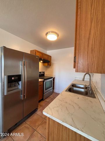 4502 W Crittenden Lane, Phoenix, AZ 85031