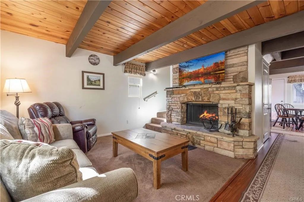 548 Moreno Lane, Sugarloaf, CA 92386