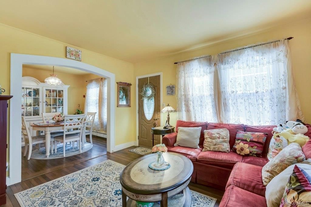 7 Eastover Road, Sayville, NY 11782 — photo 5