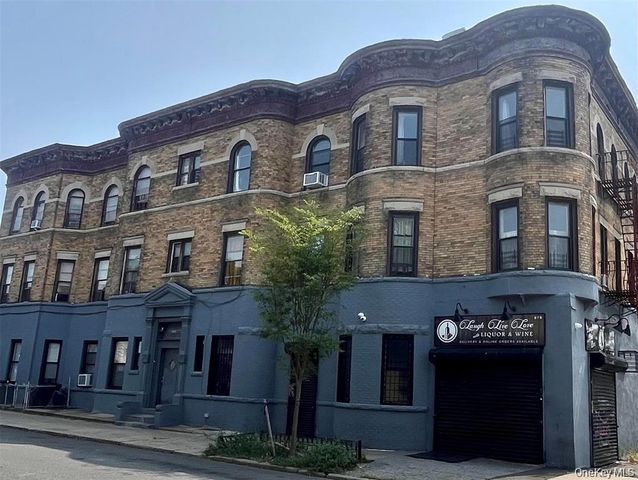 879 Knickerbocker Avenue, Brooklyn, NY 11207