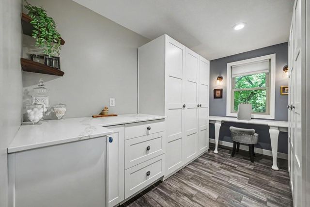 2427 Mayflower Avenue, Hopkins, MN 55305