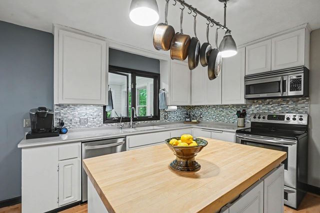 2427 Mayflower Avenue, Hopkins, MN 55305