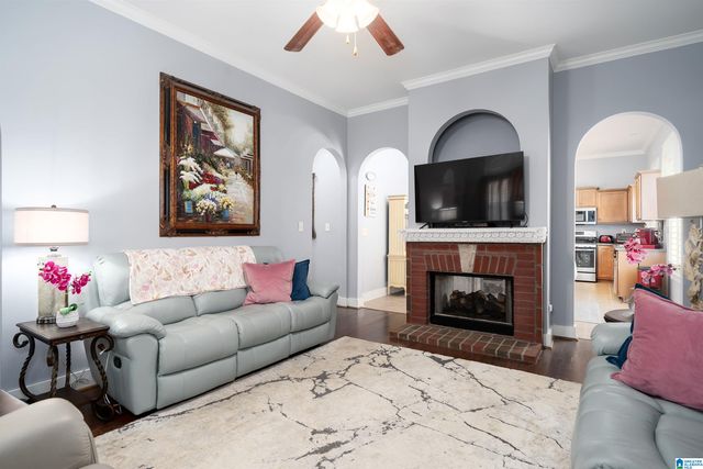 6427 N CLUBVIEW CIRCLE, Bessemer, AL 35022