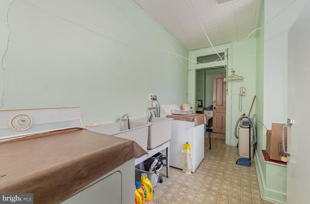 119 N GEORGE ST, York, PA 17401