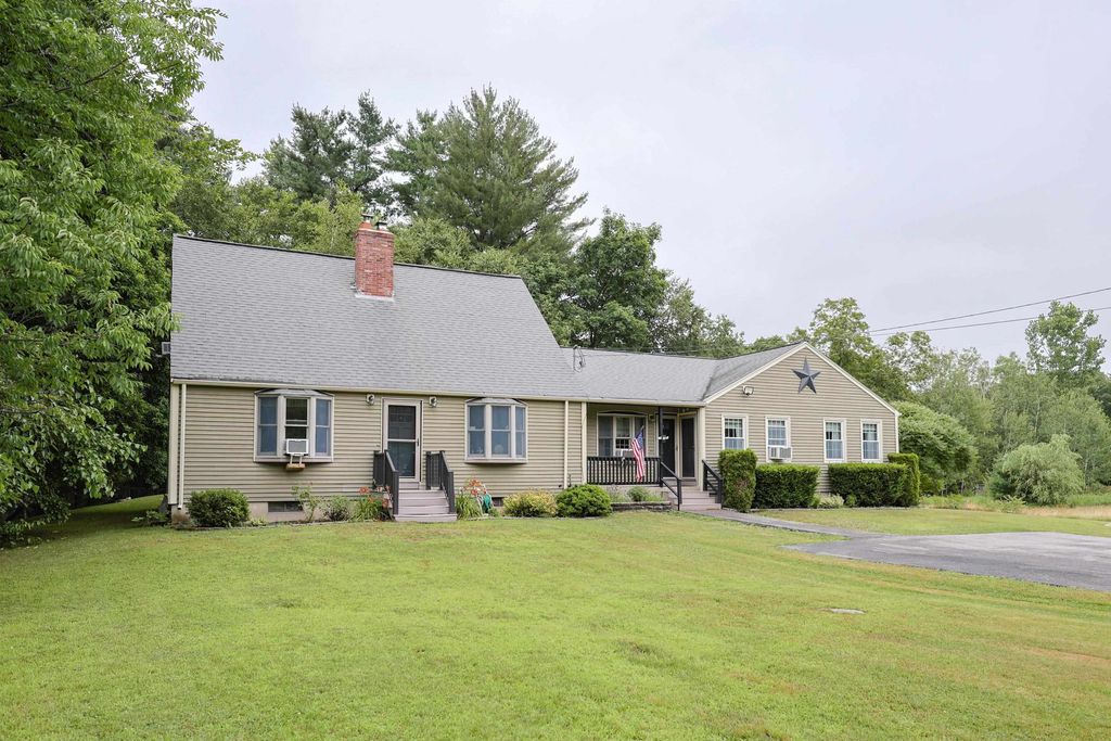 220 Central Street, Hampstead, NH 03826