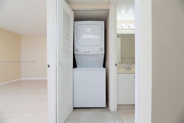 13000 SW 15th Court 206U, Pembroke Pines, FL 33027