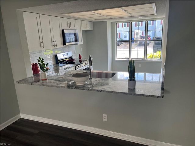 1617 Jameson DR, Virginia Beach, VA 23464