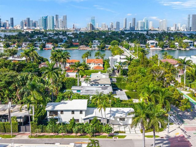 222 E Rivo Alto Dr, Miami Beach, FL 33139