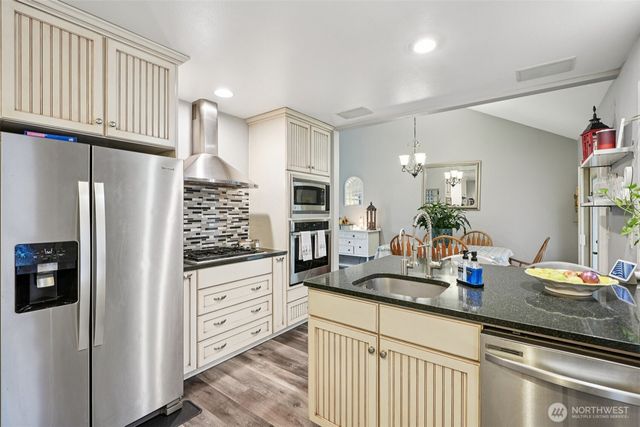 100 Inglewood Park, Longview, WA 98632