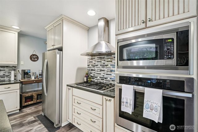 100 Inglewood Park, Longview, WA 98632