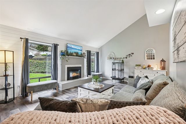 100 Inglewood Park, Longview, WA 98632