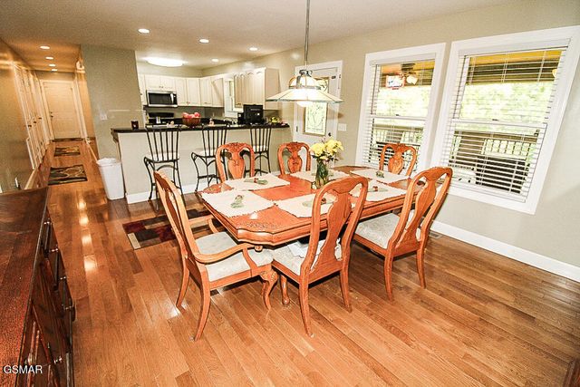 1949 Redbud View Road, Sevierville, TN 37876