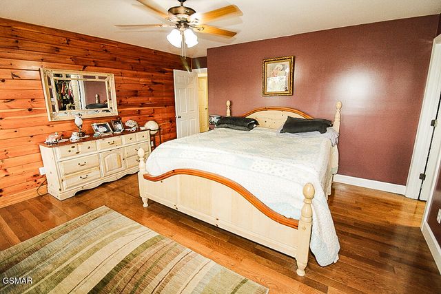 1949 Redbud View Road, Sevierville, TN 37876