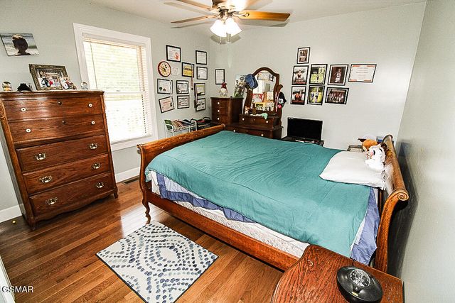 1949 Redbud View Road, Sevierville, TN 37876