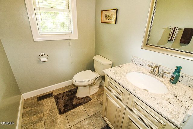1949 Redbud View Road, Sevierville, TN 37876