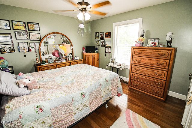 1949 Redbud View Road, Sevierville, TN 37876