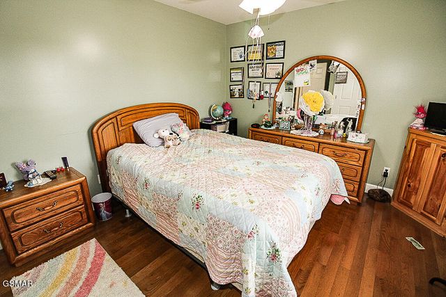 1949 Redbud View Road, Sevierville, TN 37876