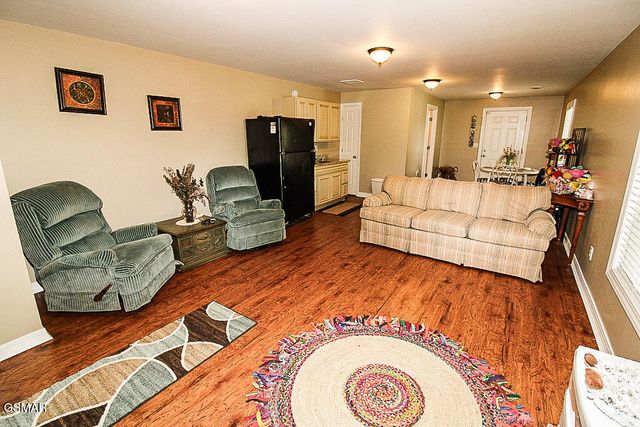 1949 Redbud View Road, Sevierville, TN 37876