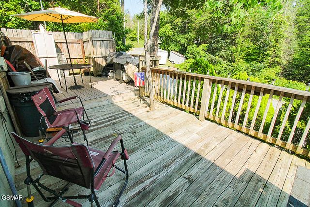 1949 Redbud View Road, Sevierville, TN 37876